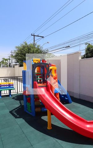 Apartamento para alugar com 60m², 2 quartos e 1 vagaÁrea comum - Playground