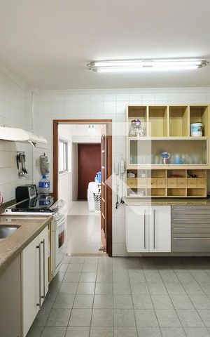 Apartamento à venda com 140m², 3 quartos e 2 vagasCozinha