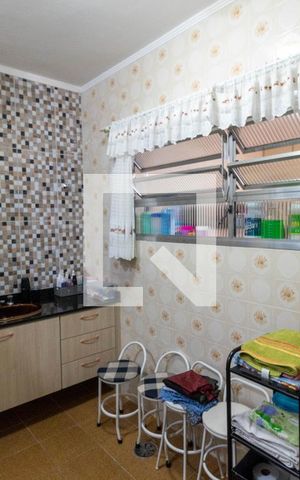 Casa à venda com 317m², 4 quartos e 4 vagas Casa à venda com 317m², 4 quartos e 4 vagasBanheiro 3