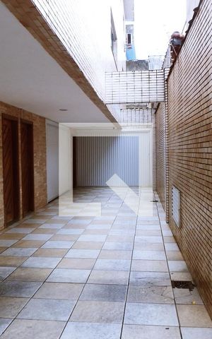 Apartamento para alugar com 177m², 3 quartos e 4 vagasCorredor (Saída)