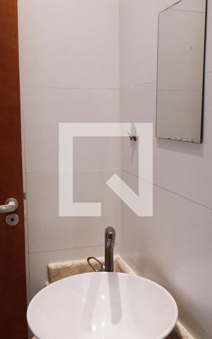 Apartamento para alugar com 177m², 3 quartos e 4 vagasBanheiro 3 (Externo)