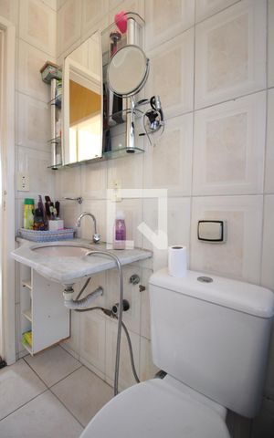 Apartamento à venda com 78m², 2 quartos e 2 vagasBanheiro