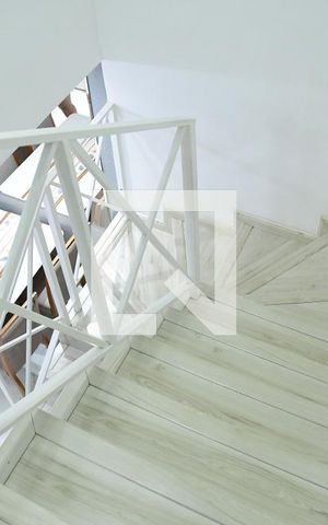 Casa de condomínio à venda com 112m², 2 quartos e 1 vagaEscadas