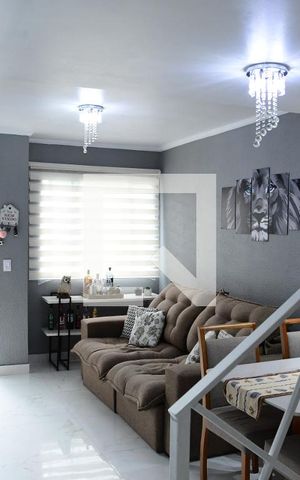 Casa de condomínio à venda com 112m², 2 quartos e 1 vagaSala