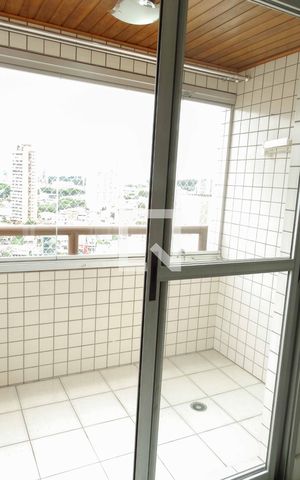 Apartamento à venda com 94m², 3 quartos e 2 vagas Apartamento à venda com 94m², 3 quartos e 2 vagasVaranda Quarto 1
