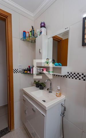 Apartamento à venda com 54m², 2 quartos e 1 vaga Apartamento à venda com 54m², 2 quartos e 1 vagaBanheiro