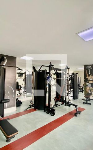 Apartamento à venda com 98m², 3 quartos e 2 vagas Apartamento à venda com 98m², 3 quartos e 2 vagasAcademia