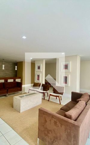 Apartamento à venda com 98m², 3 quartos e 2 vagas Apartamento à venda com 98m², 3 quartos e 2 vagasÁrea comum - Salão de jogos