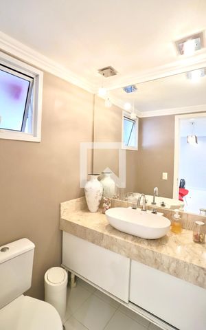 Apartamento à venda com 98m², 3 quartos e 2 vagas Apartamento à venda com 98m², 3 quartos e 2 vagasLavabo