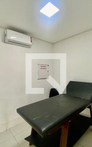 Apartamento à venda com 98m², 3 quartos e 2 vagas Apartamento à venda com 98m², 3 quartos e 2 vagasSala de Massagem