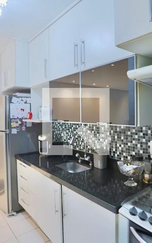 Apartamento à venda com 98m², 3 quartos e 2 vagas Apartamento à venda com 98m², 3 quartos e 2 vagasCozinha