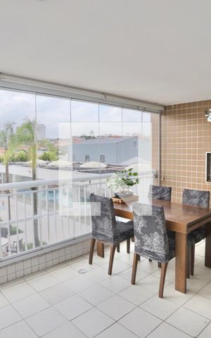 Apartamento à venda com 98m², 3 quartos e 2 vagas Apartamento à venda com 98m², 3 quartos e 2 vagasVaranda gourmet