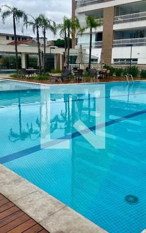 Apartamento à venda com 98m², 3 quartos e 2 vagas Apartamento à venda com 98m², 3 quartos e 2 vagasPiscina