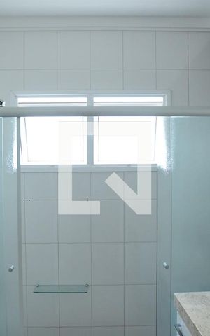 Casa de condomínio para alugar com 582m², 4 quartos e 4 vagasBanheiro da Suíte 1 