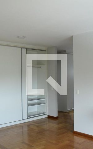 Casa de condomínio para alugar com 582m², 4 quartos e 4 vagasSuíte 4 