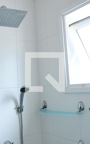 Casa de condomínio para alugar com 582m², 4 quartos e 4 vagasBanheiro da Suíte 2 