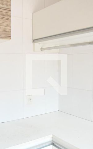 Casa de condomínio para alugar com 582m², 4 quartos e 4 vagasÁrea de Serviço