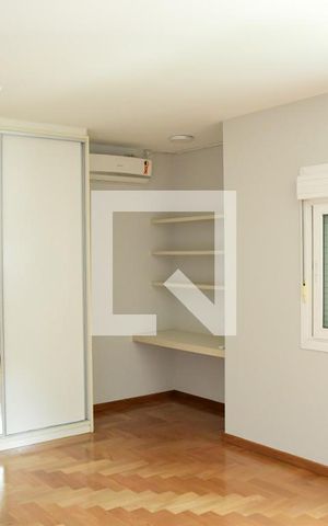 Casa de condomínio para alugar com 582m², 4 quartos e 4 vagasSuíte 1 