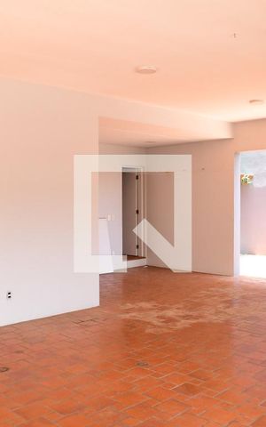 Casa de condomínio para alugar com 582m², 4 quartos e 4 vagasSalão de Festas