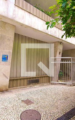 Apartamento à venda com 156m², 3 quartos e 1 vaga Apartamento à venda com 156m², 3 quartos e 1 vagaFachada com cartaz QA