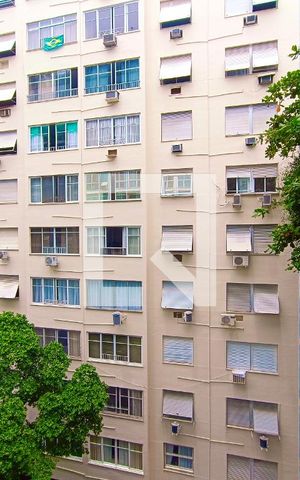 Apartamento à venda com 156m², 3 quartos e 1 vaga Apartamento à venda com 156m², 3 quartos e 1 vagaSuíte vista
