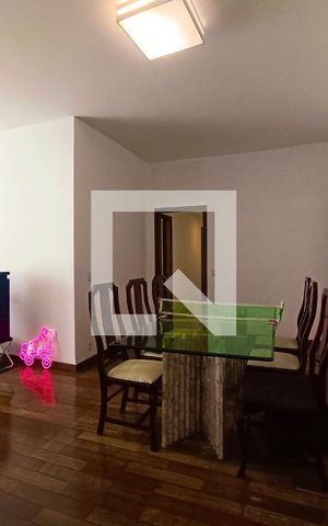 Apartamento à venda com 156m², 3 quartos e 1 vaga Apartamento à venda com 156m², 3 quartos e 1 vagaSala