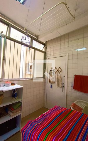 Apartamento à venda com 156m², 3 quartos e 1 vaga Apartamento à venda com 156m², 3 quartos e 1 vagaÁrea serviço