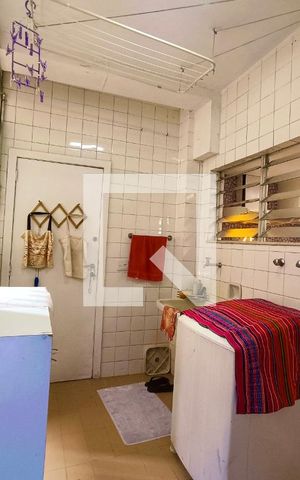 Apartamento à venda com 156m², 3 quartos e 1 vaga Apartamento à venda com 156m², 3 quartos e 1 vagaÁrea serviço