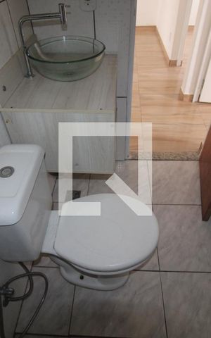 Apartamento para alugar com 46m², 2 quartos e sem vagaBanheiro
