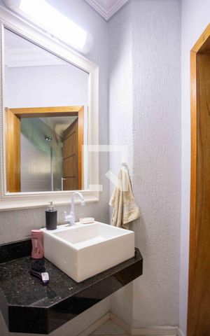 Casa para alugar com 365m², 6 quartos e 10 vagasBanheiro