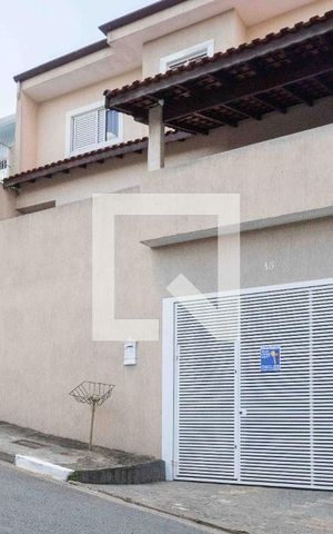 Casa para alugar com 365m², 6 quartos e 10 vagasFachada