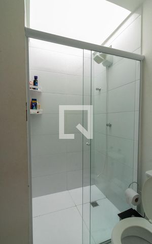 Apartamento para alugar com 49m², 2 quartos e 1 vaga Apartamento para alugar com 49m², 2 quartos e 1 vagaBanheiro