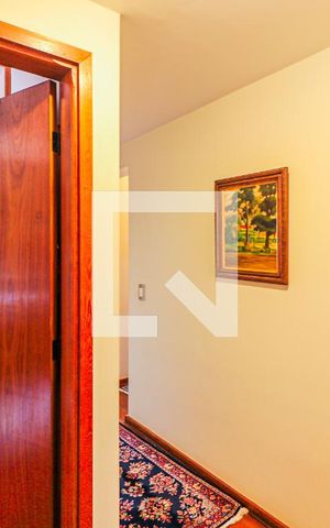 Apartamento à venda com 180m², 4 quartos e 2 vagas Apartamento à venda com 180m², 4 quartos e 2 vagasHall Quartos