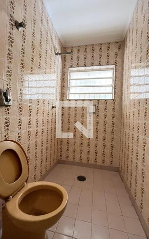 Casa à venda com 198m², 4 quartos e 3 vagas Casa à venda com 198m², 4 quartos e 3 vagasBanheiro 3