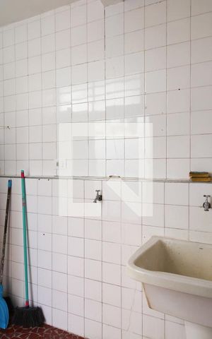 Casa à venda com 135m², 4 quartos e 1 vaga Casa à venda com 135m², 4 quartos e 1 vagaÁrea de Serviço