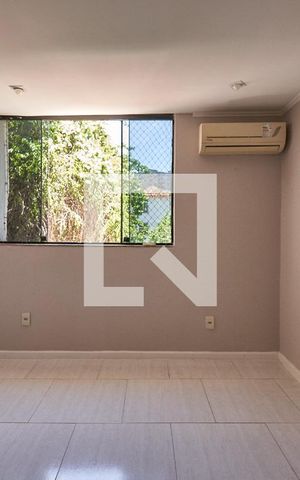 Casa de condomínio à venda com 300m², 4 quartos e 2 vagas Casa de condomínio à venda com 300m², 4 quartos e 2 vagasBanheiro Suite 3