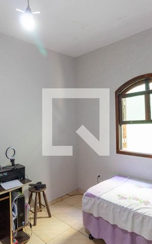 Casa à venda com 182m², 3 quartos e 2 vagas Casa à venda com 182m², 3 quartos e 2 vagasQuarto 1