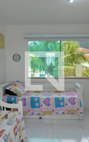Casa de condomínio à venda com 380m², 4 quartos e 3 vagas Casa de condomínio à venda com 380m², 4 quartos e 3 vagasSuite 2