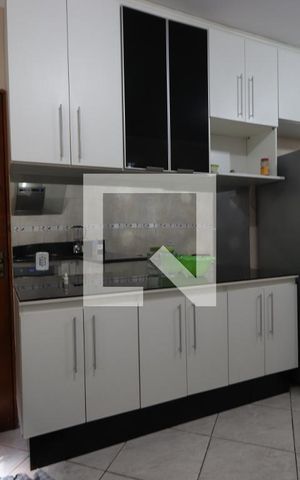 Casa para alugar com 230m², 3 quartos e 2 vagasCozinha