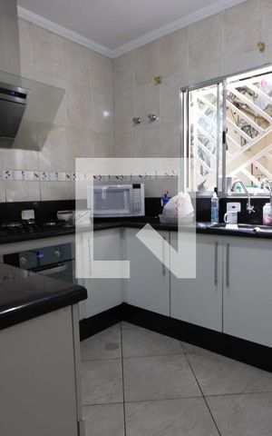 Casa para alugar com 230m², 3 quartos e 2 vagasCozinha