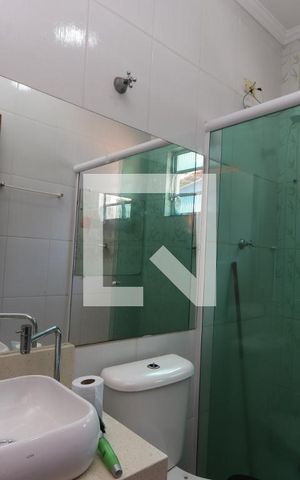 Casa para alugar com 230m², 3 quartos e 2 vagasBanheiro da Suíte