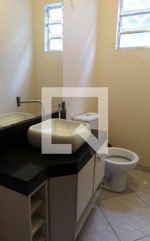 Casa para alugar com 230m², 3 quartos e 2 vagasLavabo