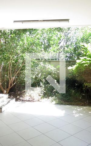 Casa à venda com 306m², 3 quartos e 7 vagasÁrea Verde