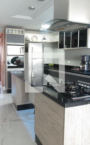 Casa à venda com 306m², 3 quartos e 7 vagasCozinha