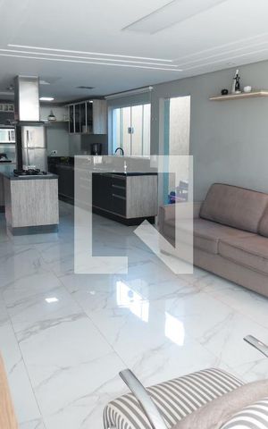 Casa à venda com 306m², 3 quartos e 7 vagasSala 2