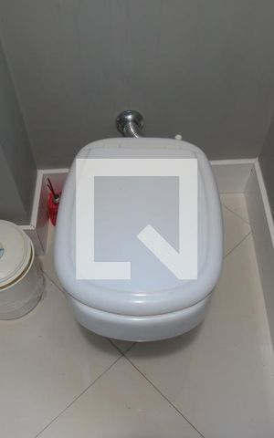 Casa à venda com 306m², 3 quartos e 7 vagasBanheiro Social - Privada