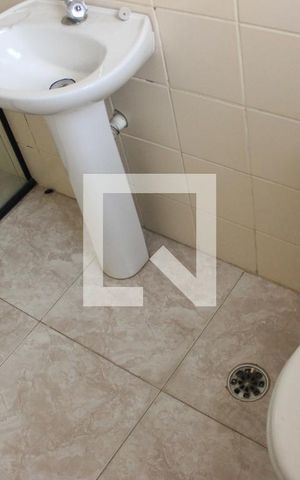 Apartamento à venda com 200m², 4 quartos e 2 vagasBanheiro da Suíte 1