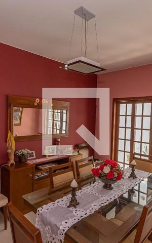 Casa à venda com 200m², 3 quartos e 4 vagasSala de Jantar