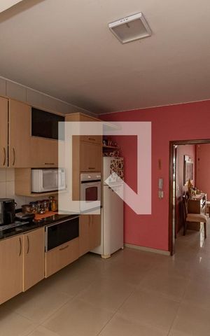 Casa à venda com 200m², 3 quartos e 4 vagasCozinha 