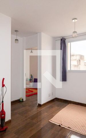 Apartamento à venda com 44m², 2 quartos e sem vaga Apartamento à venda com 44m², 2 quartos e sem vagaSala